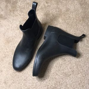 ankle rain boots